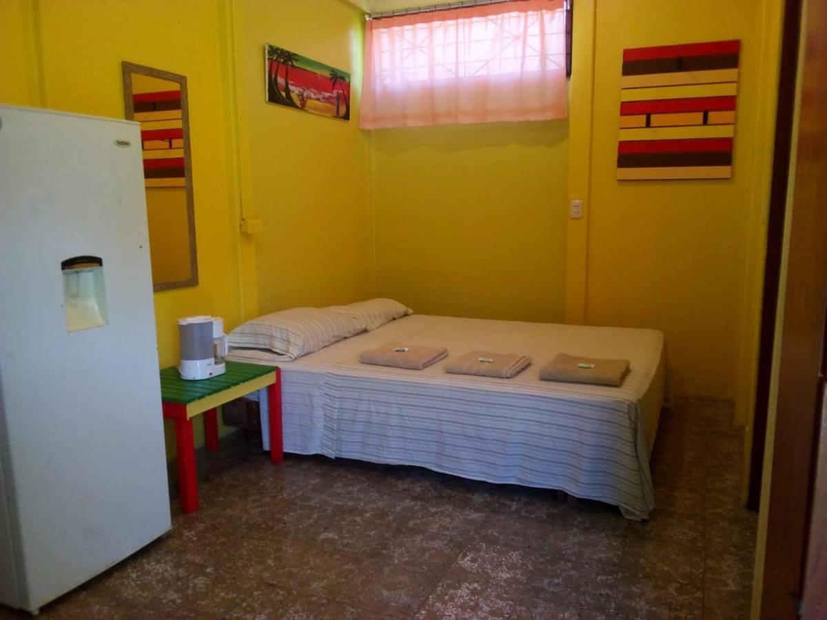 Hotel One Love Puerto Viejo Puerto Viejo de Talamanca Buitenkant foto