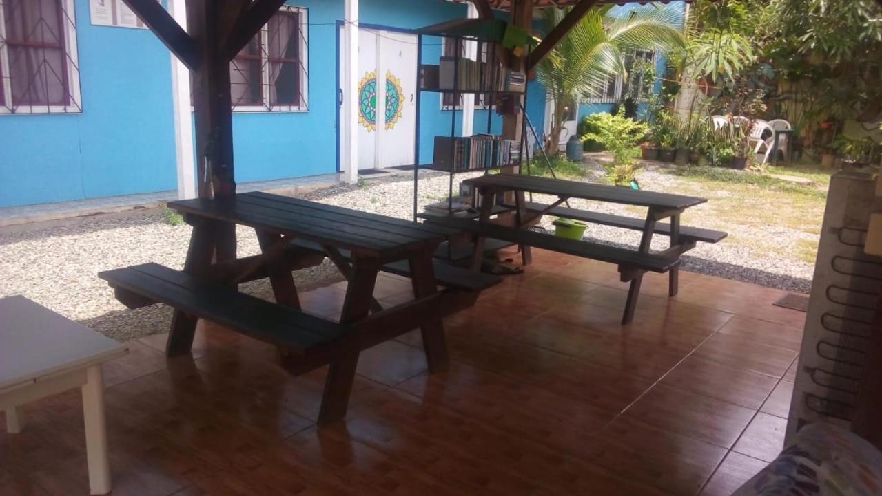 Hotel One Love Puerto Viejo Puerto Viejo de Talamanca Buitenkant foto