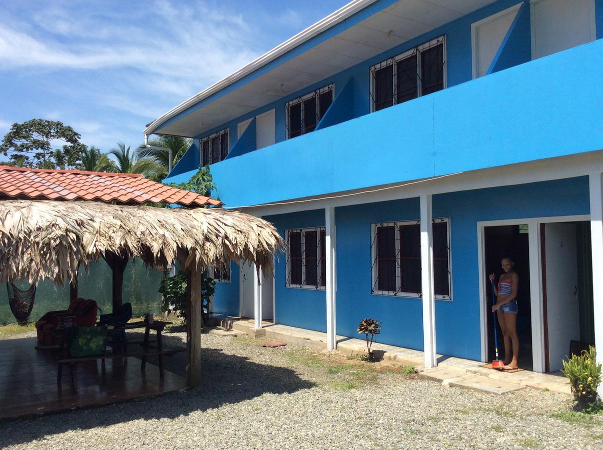Hotel One Love Puerto Viejo Puerto Viejo de Talamanca Buitenkant foto
