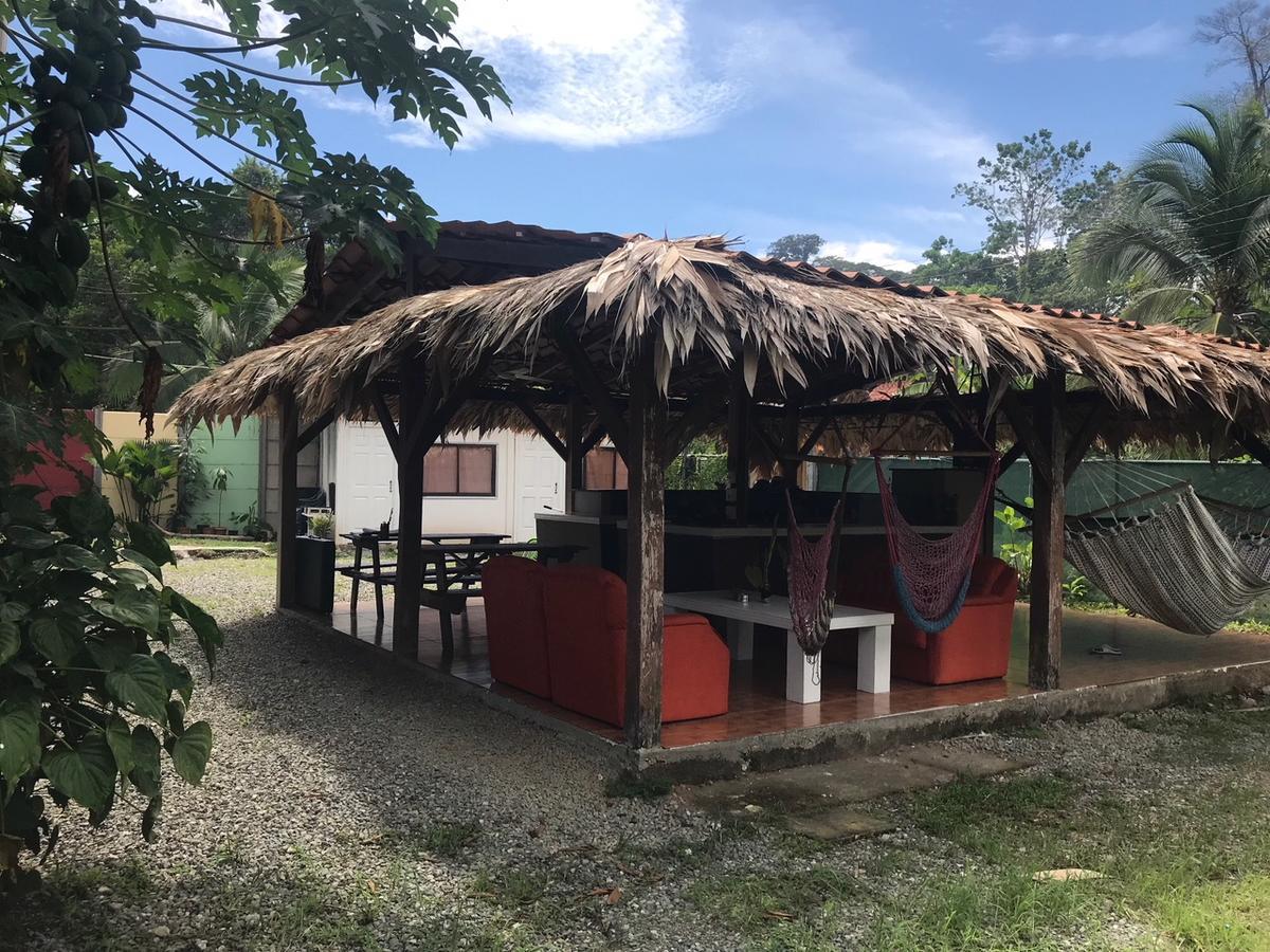 Hotel One Love Puerto Viejo Puerto Viejo de Talamanca Buitenkant foto